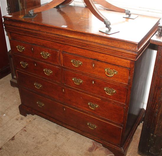 Georgian oak chest of drawers